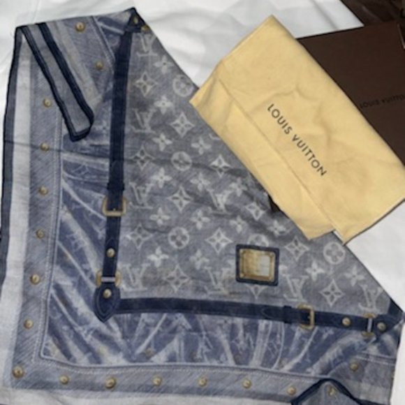 LOUIS VUITTON Denim Marine Bandana - Picture 3 of 3